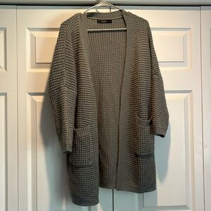Long grey cardigan, Size S.